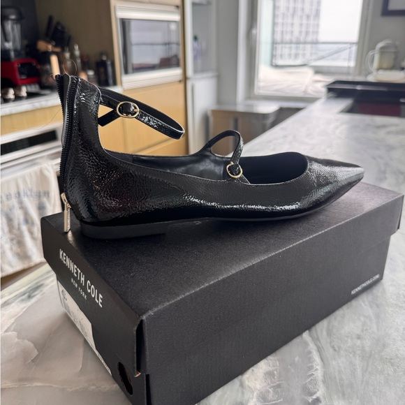 Kenneth Cole NOLITA PATENT ANKLE STRAP MARY JANE FLAT - Picture 2 of 5